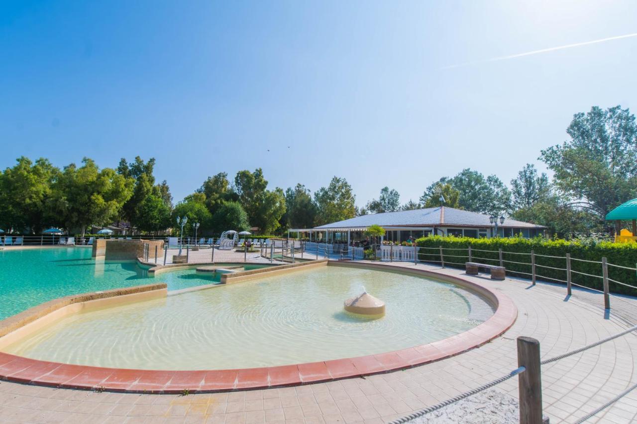 Camping Le Palme มารินา ดิ บิบโบนา ภายนอก รูปภาพ