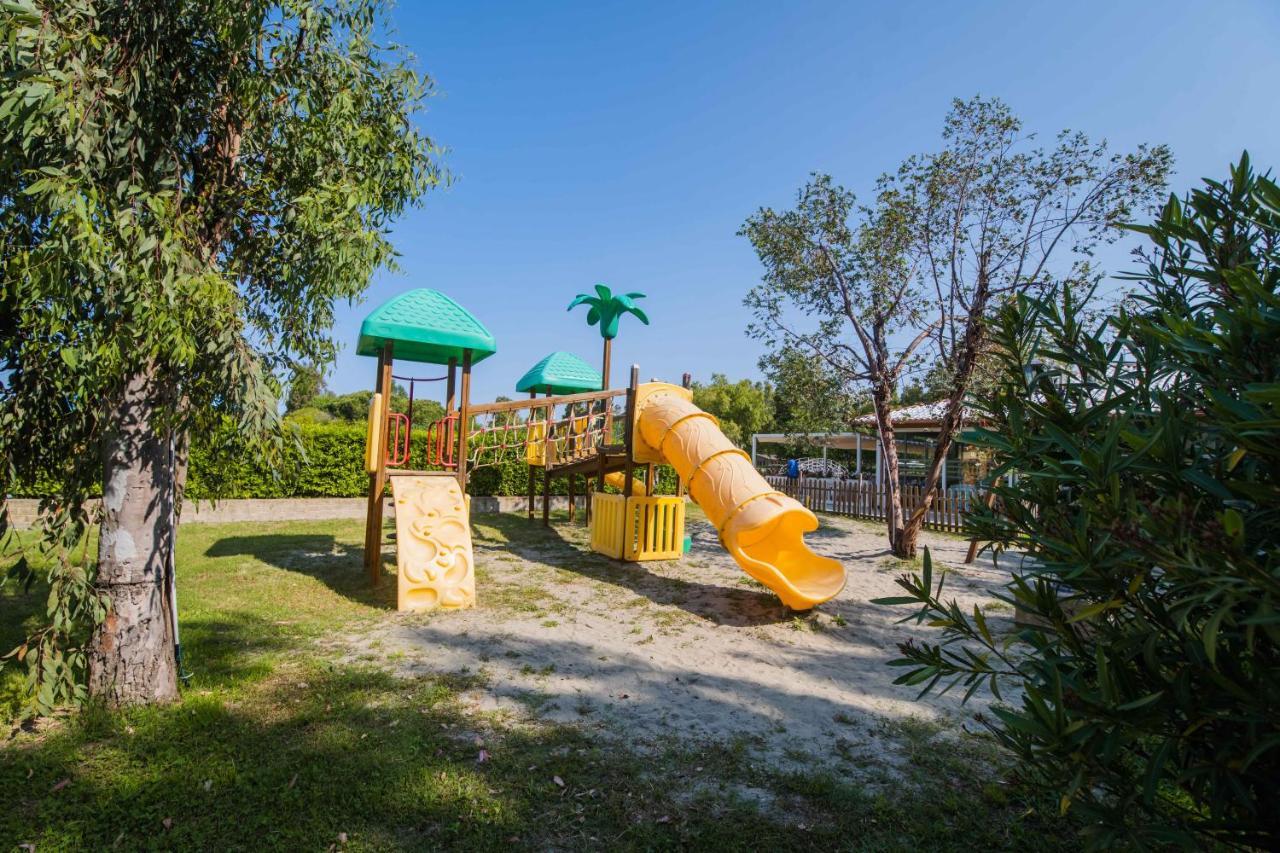 Camping Le Palme มารินา ดิ บิบโบนา ภายนอก รูปภาพ