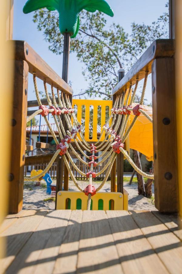 Camping Le Palme มารินา ดิ บิบโบนา ภายนอก รูปภาพ