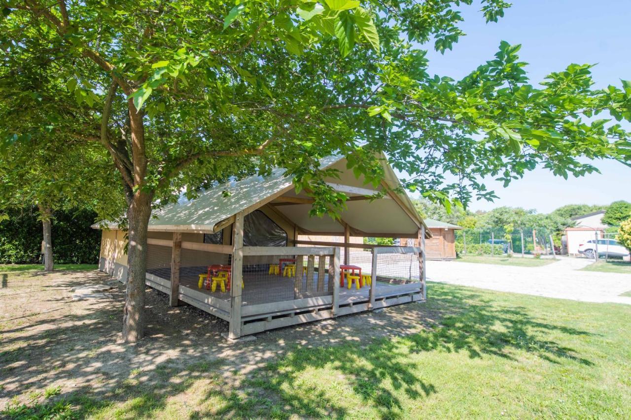 Camping Le Palme มารินา ดิ บิบโบนา ภายนอก รูปภาพ